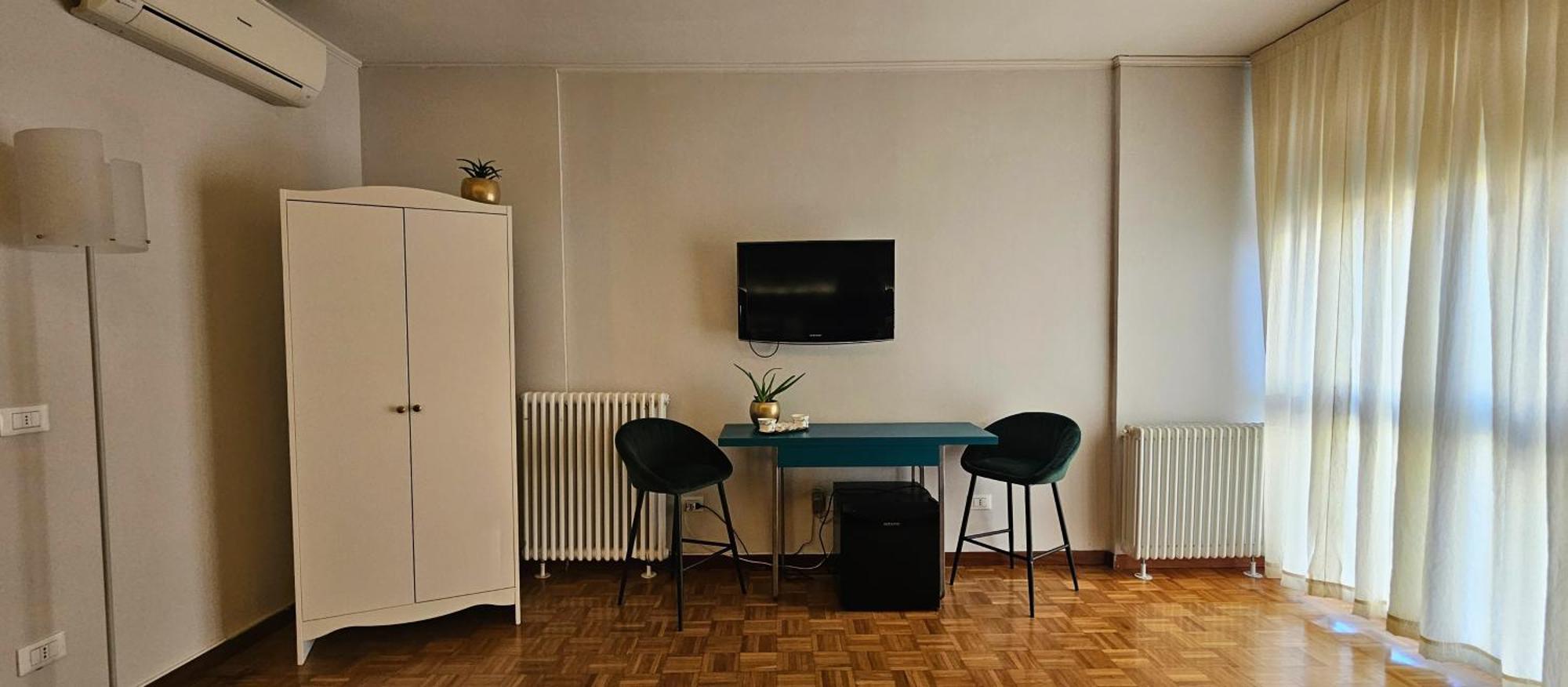 Verona Express Rooms Dış mekan fotoğraf