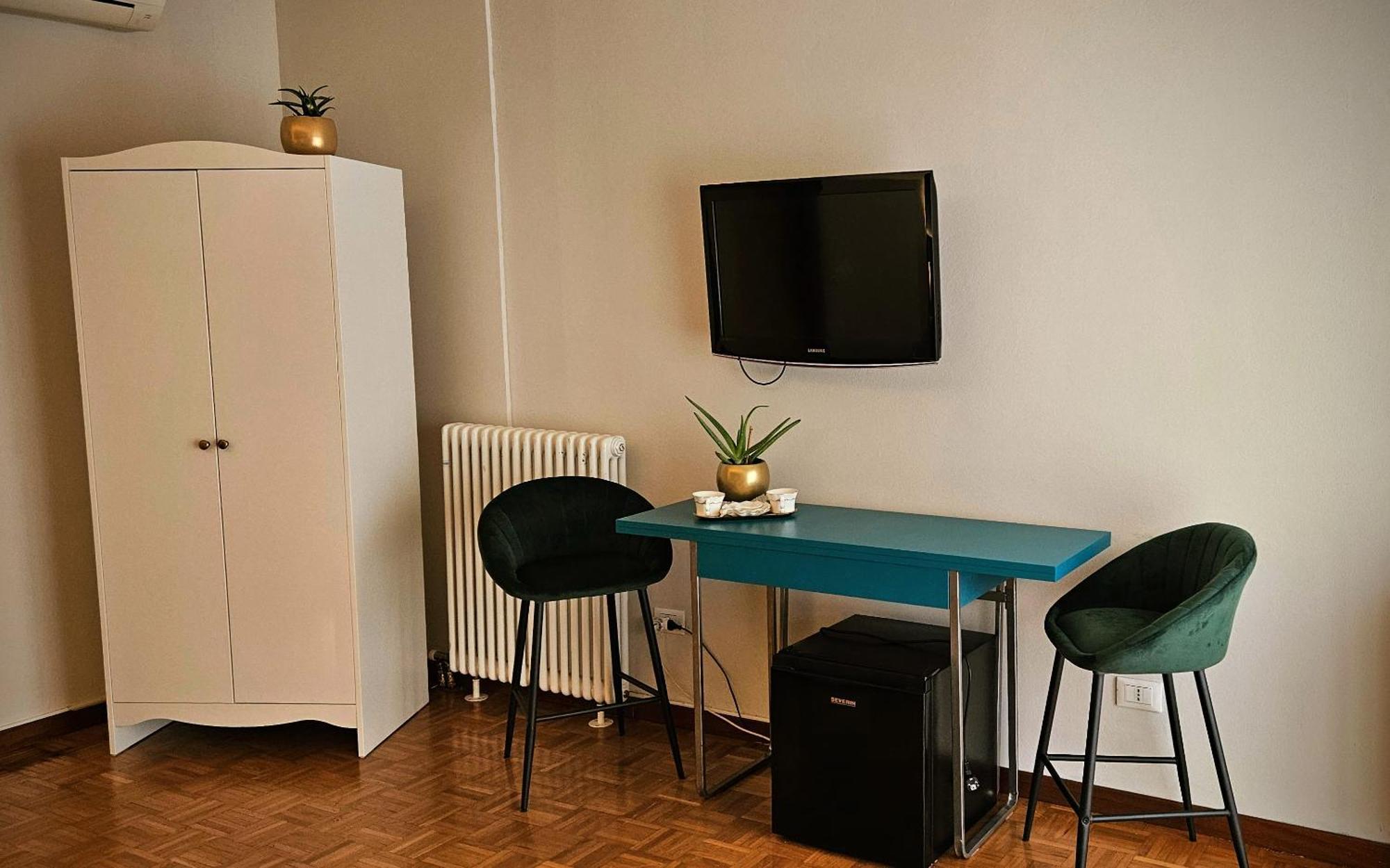 Verona Express Rooms Dış mekan fotoğraf